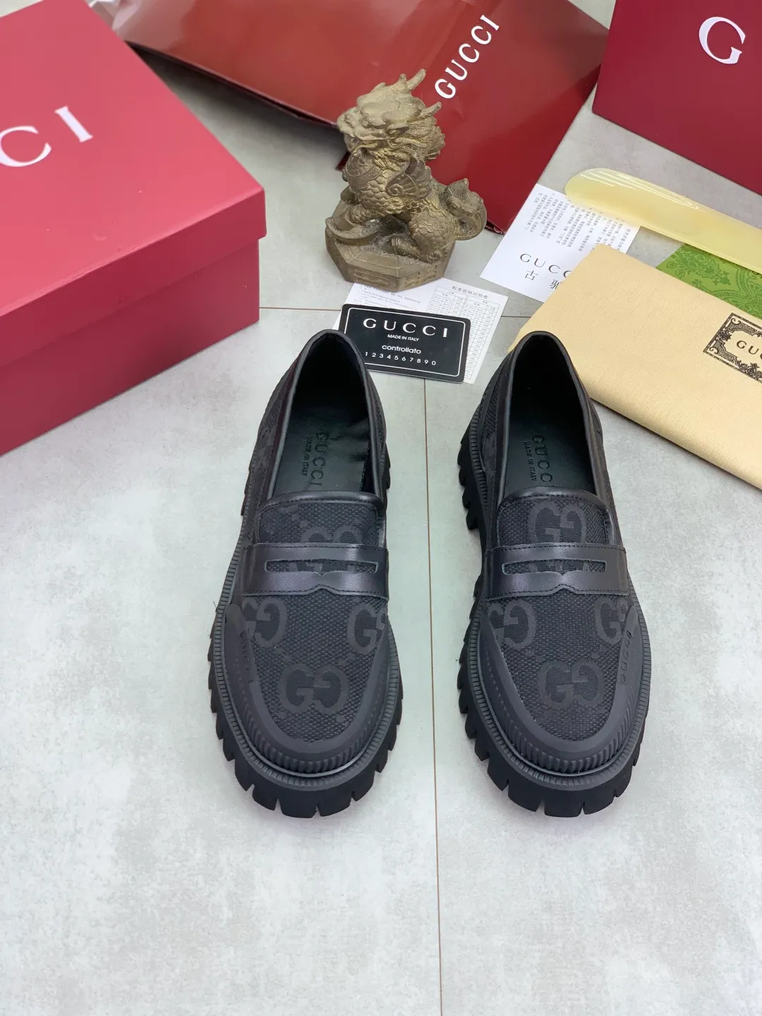 Men's Men's Shoes💰P440💰[New Style] Gucci lazy slip-on couple 🧑‍🤝‍🧑 best selection of leather shoes (Gucci) official website latest Gucci lazy 🎁 leather shoes, hot style 💥 style is simple and elegant, exclusive for trendy men. Unique official website latest brand original double G pressure Floral elements 👑 Original Gucci decoration, fashionable and elegant, original calf leather with double G denim ✅ Fully imported soft sheepskin lining, official website designated wear-resistant, rubber business outsole, classic model taken in person 🎬 Size: 36-46 Various colors available